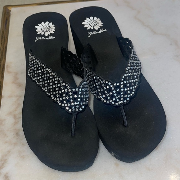 Yellow Box wedge thong sandals - Picture 3 of 6